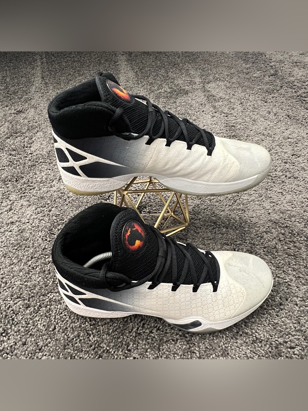 Jordan XXX 30 Shoes Men’s Size 12 White Black 811006-101 Nike MSRP $200